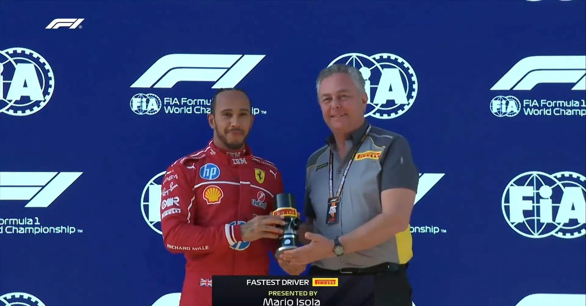 塞尔维亚田径选手在比赛中喜获胜利 塞尔维亚田径选手在比赛中喜获胜利