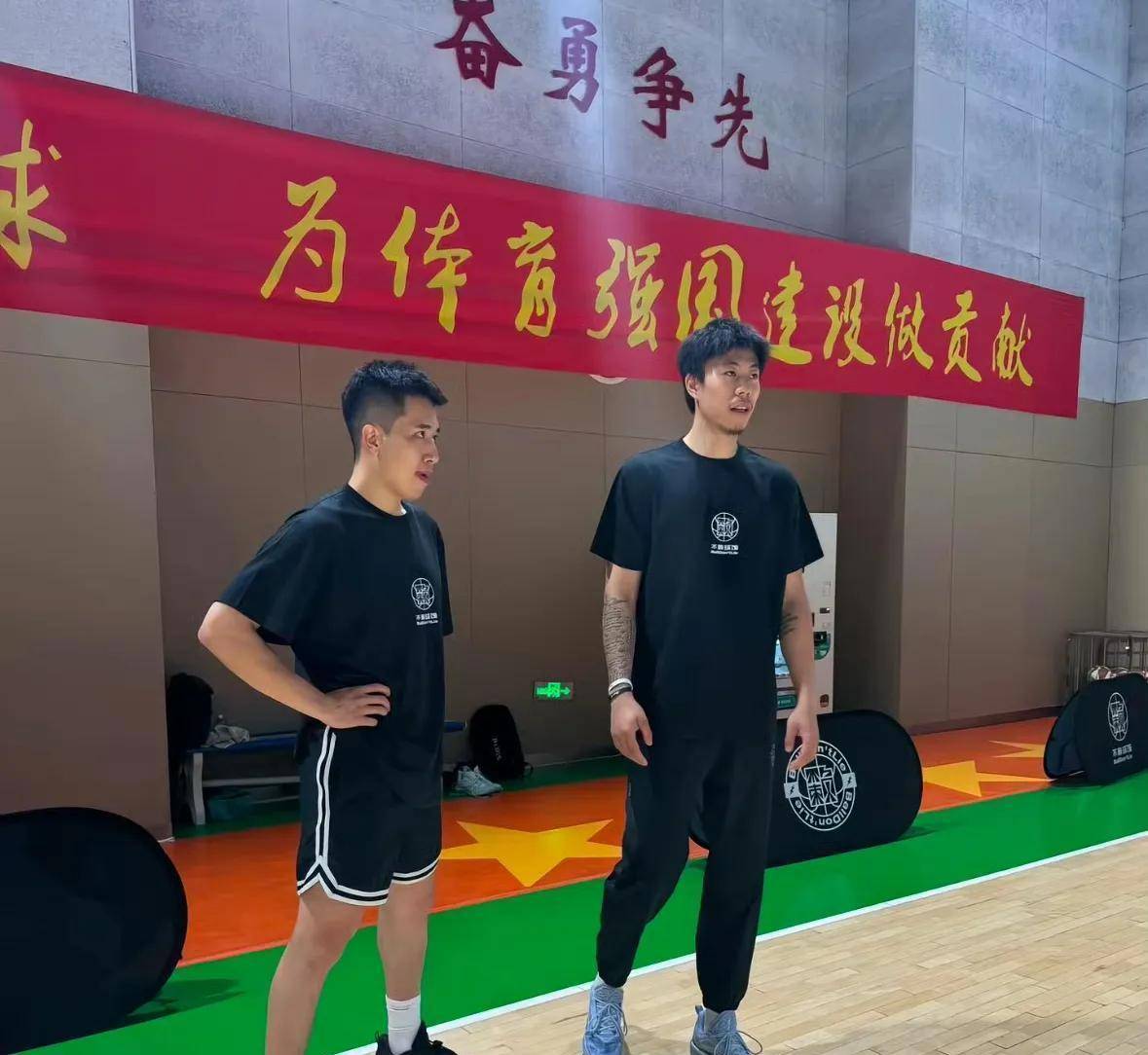 辽宁本钢新赛季备战启动!主教练:冠军是唯一目标的简单介绍 辽宁本钢新赛季备战启动!主教练:冠军是唯一目标的简单介绍