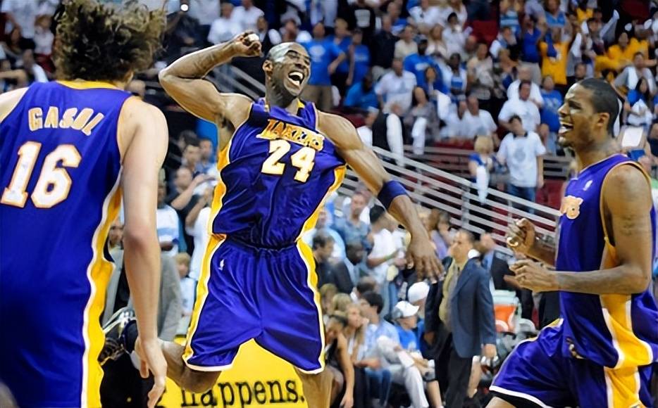 科比重返球场淬炼实力不松懈的简单介绍