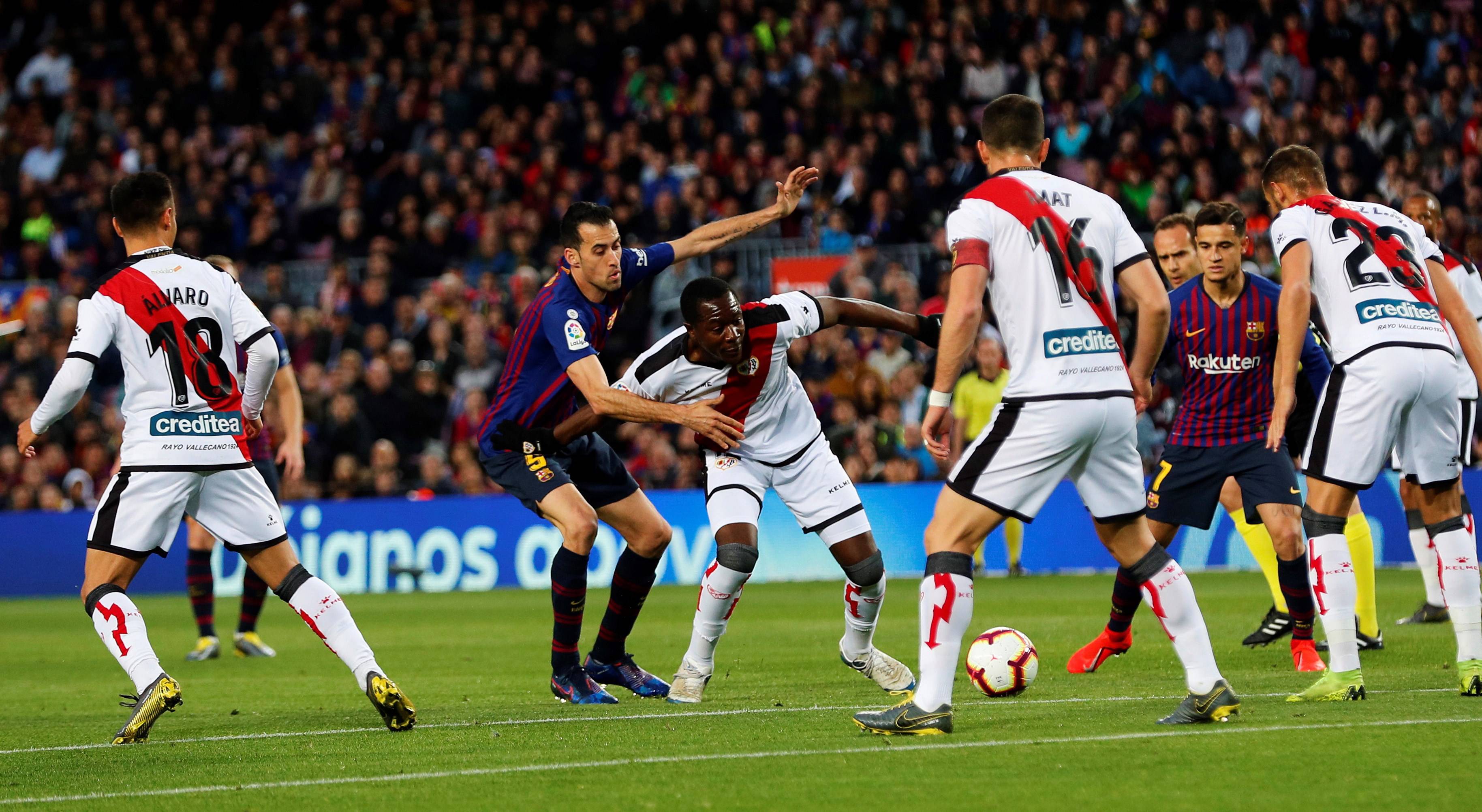 半岛体育app下载-关于巴萨主场告捷，西甲传统劲旅重拾巅峰的信息